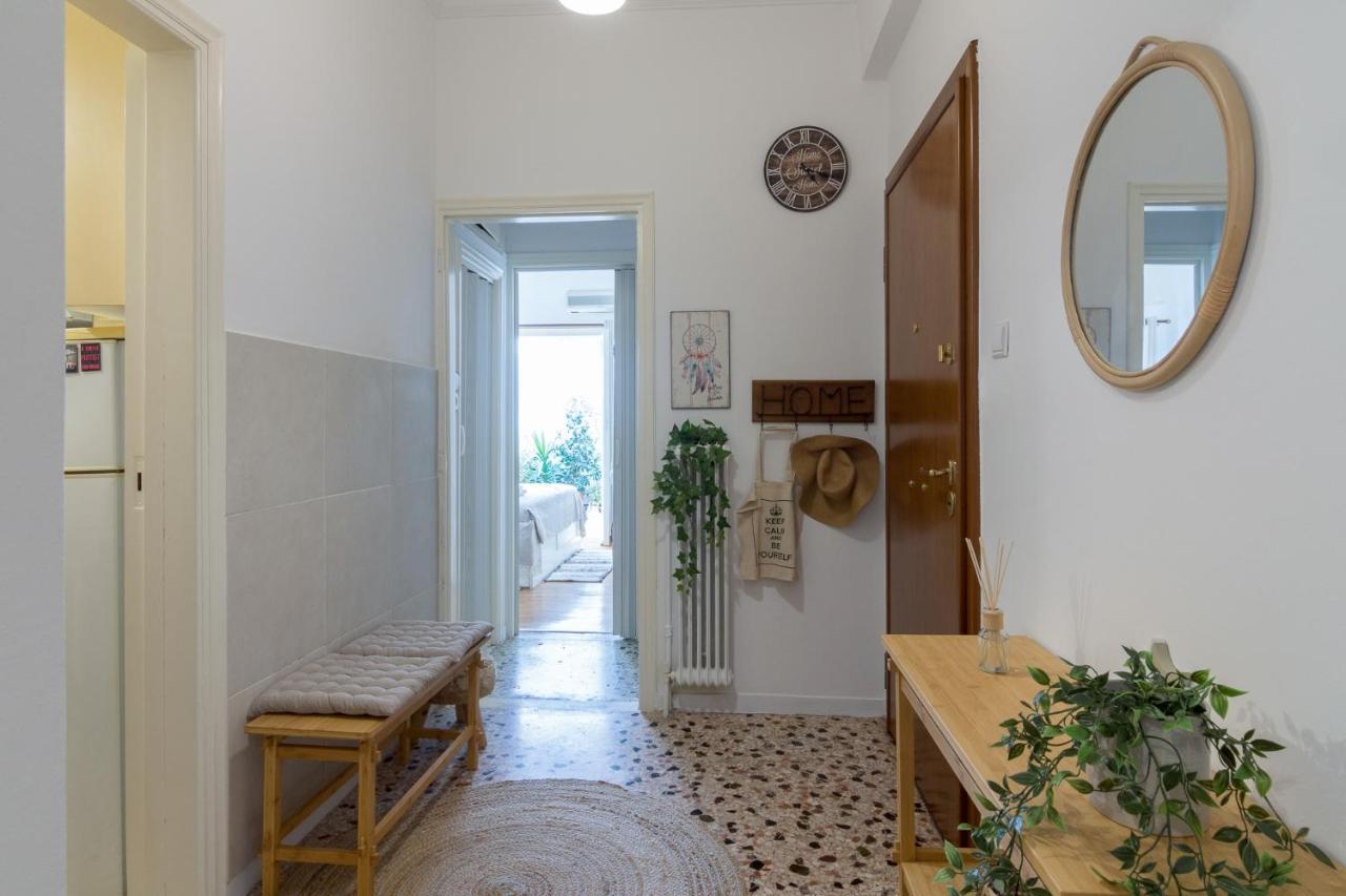 Classic And Modern Apartment In Athens Luaran gambar
