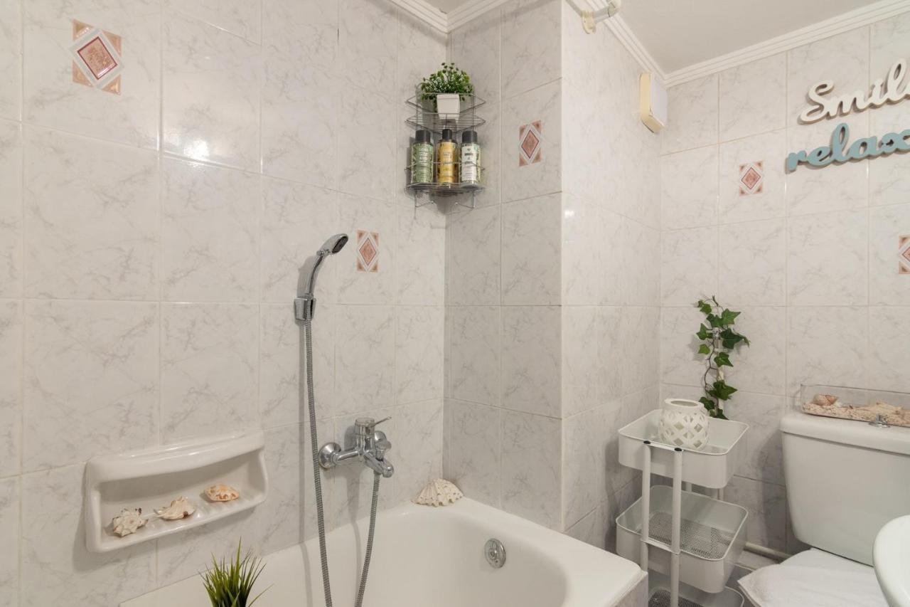 Classic And Modern Apartment In Athens Luaran gambar