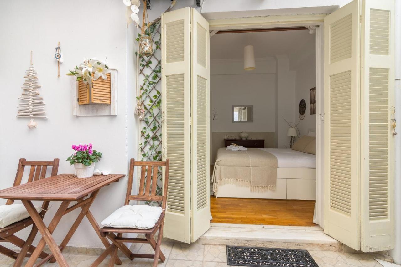 Classic And Modern Apartment In Athens Luaran gambar